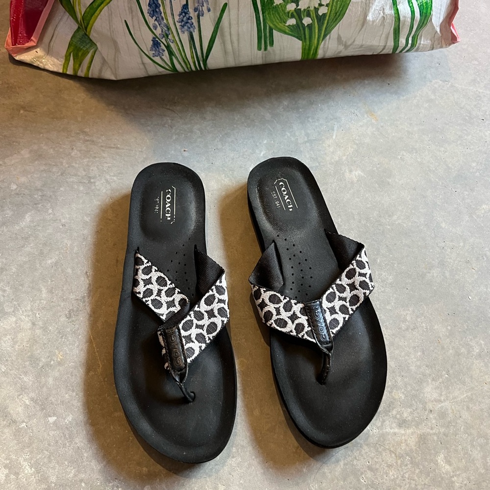 Coach flip flops